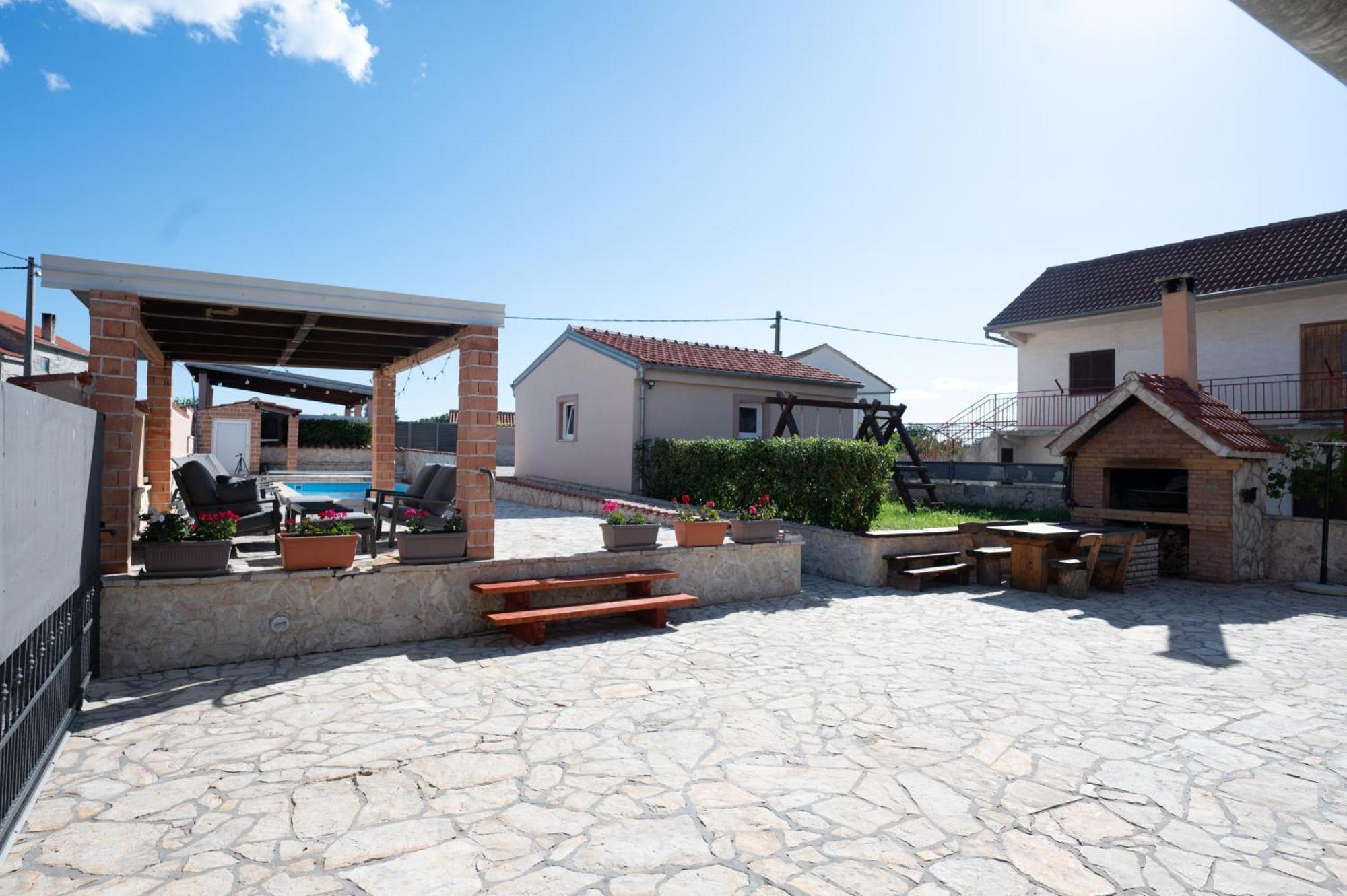 Holiday Home Luka Pridraga Exteriér fotografie
